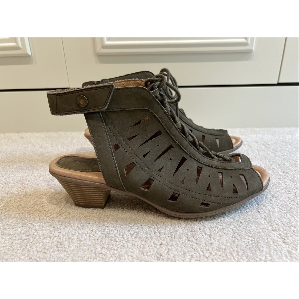 Earth Kristen Open Toe Heeled Sandals Size 12 Dark Olive Nubuck Leather Boho